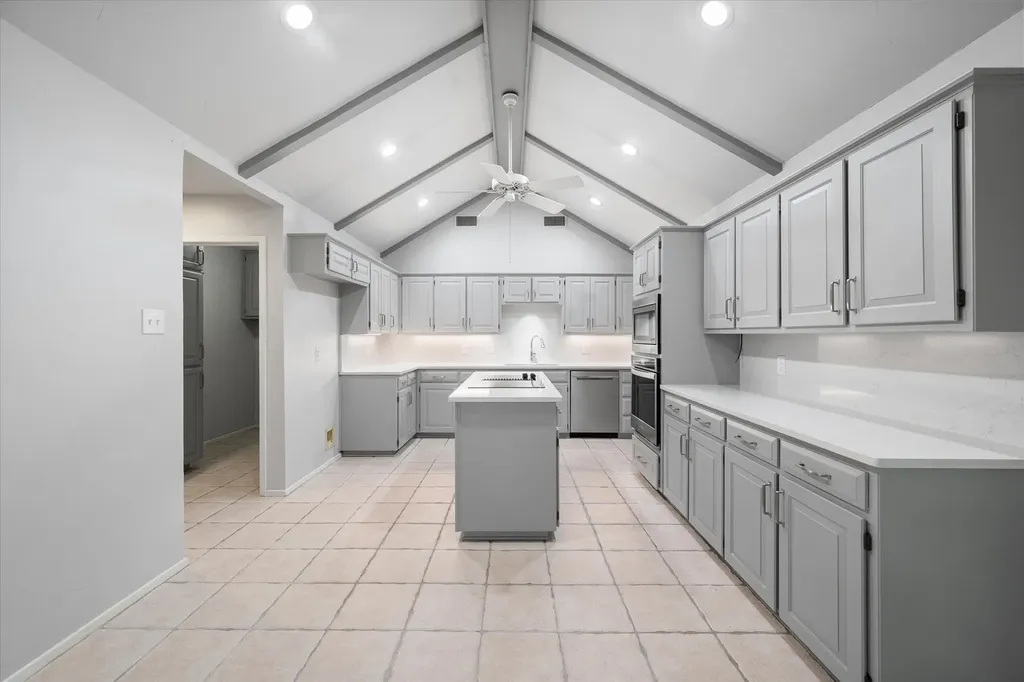 2403 Oak Shadow Court Arlington TX 76017