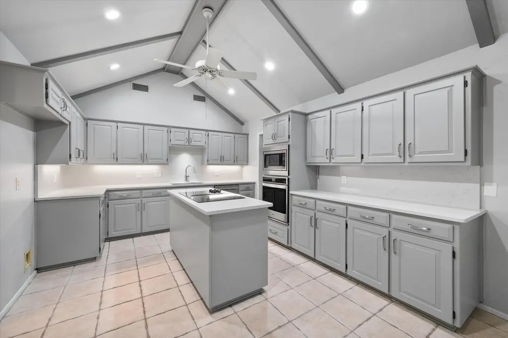 2403 Oak Shadow Court Arlington TX 76017