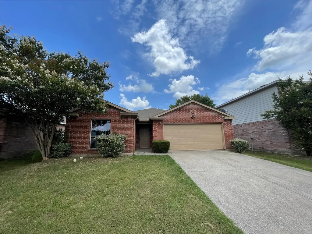 3316 Knoll Trail Balch Springs TX 75180