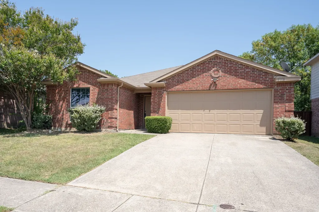 3316 Knoll Trail Balch Springs TX 75180