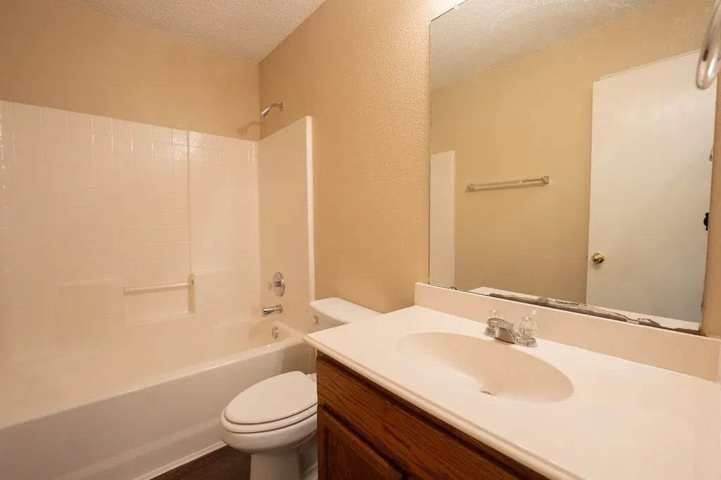 3316 Knoll Trail Balch Springs TX 75180