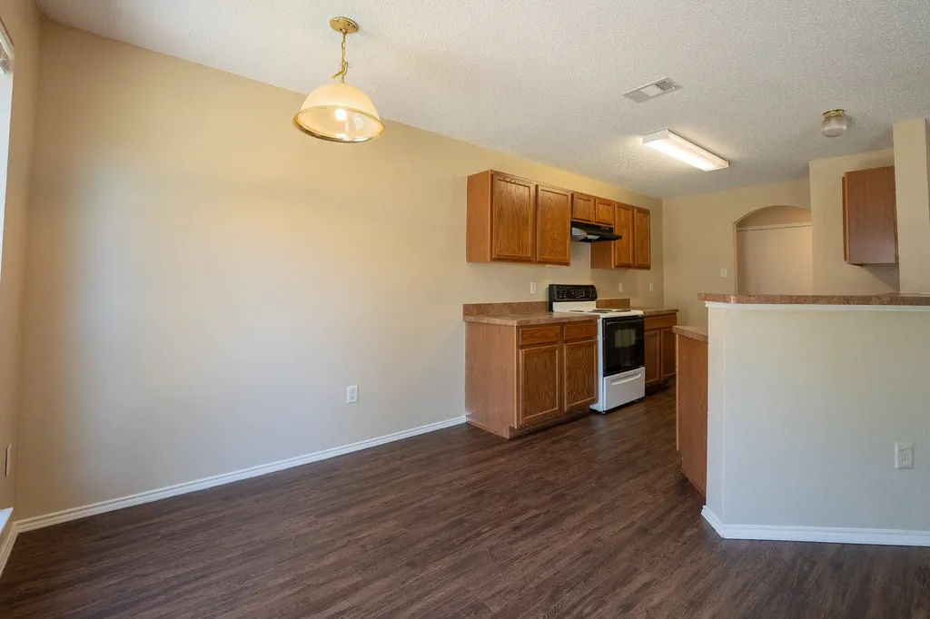 3316 Knoll Trail Balch Springs TX 75180