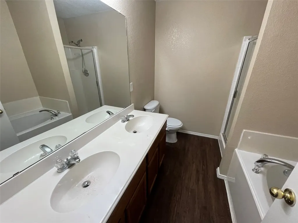 3316 Knoll Trail Balch Springs TX 75180