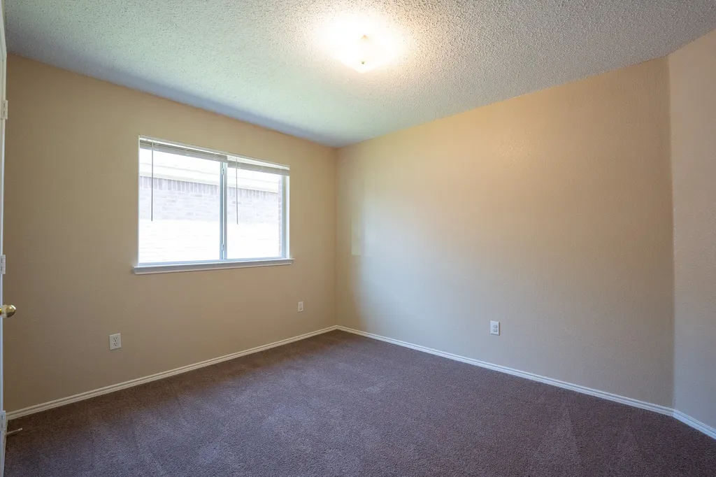 3316 Knoll Trail Balch Springs TX 75180