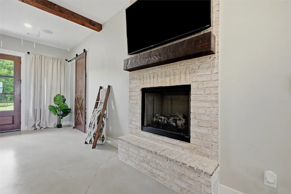 119 Arkansas Road Sadler TX 76264