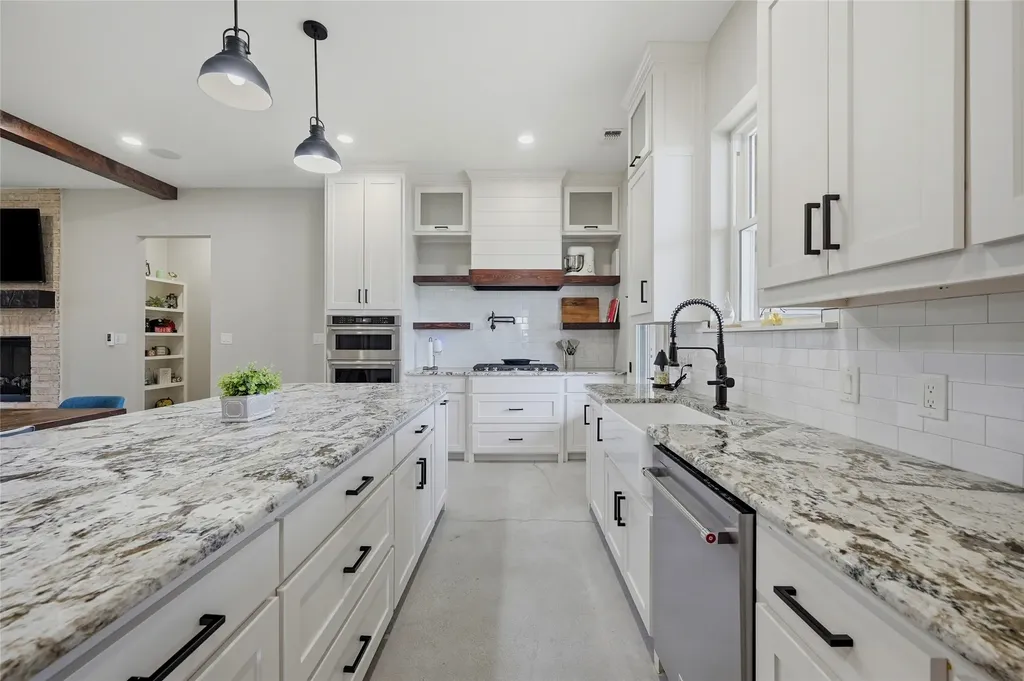 119 Arkansas Road Sadler TX 76264