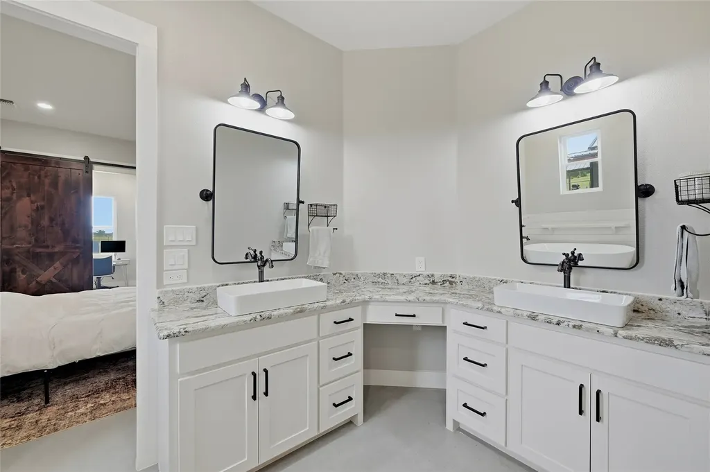 119 Arkansas Road Sadler TX 76264