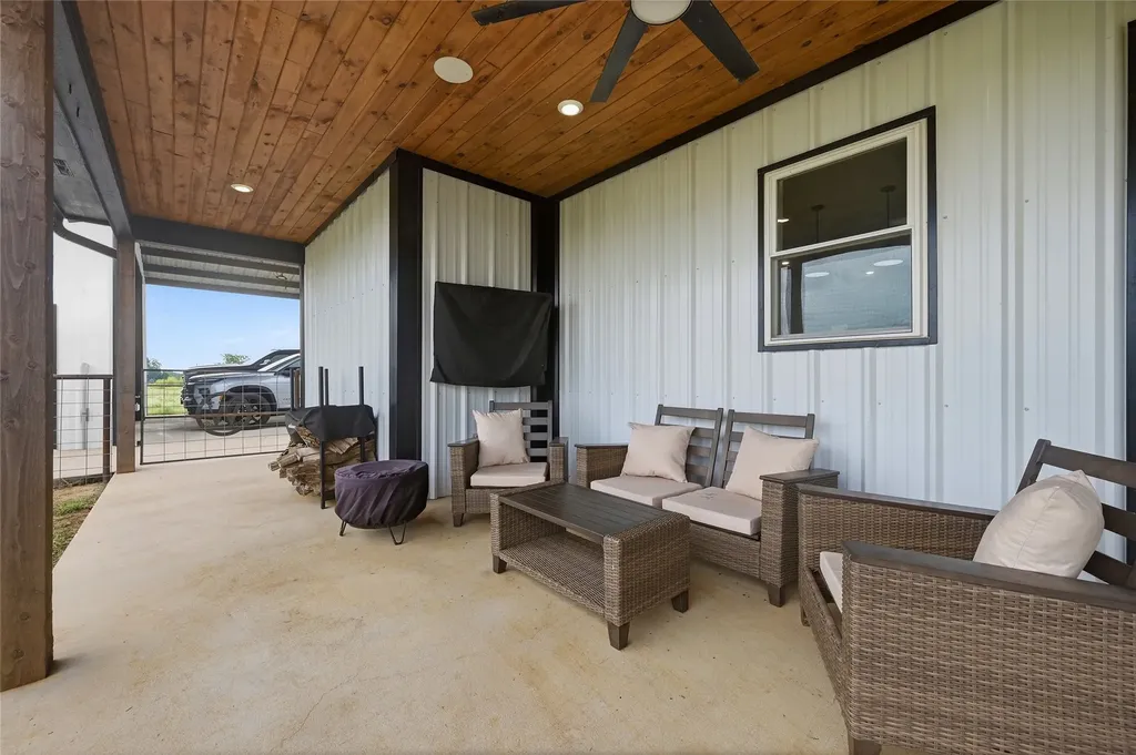 119 Arkansas Road Sadler TX 76264