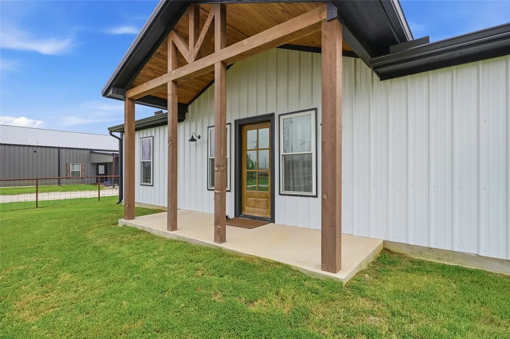 119 Arkansas Road Sadler TX 76264