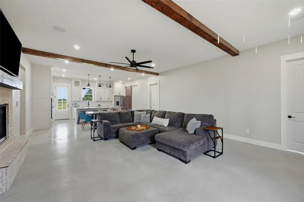 119 Arkansas Road Sadler TX 76264
