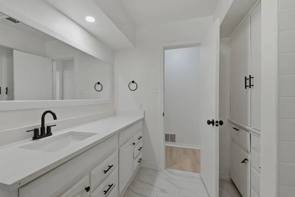 1509 Robin Drive Sherman TX 75092