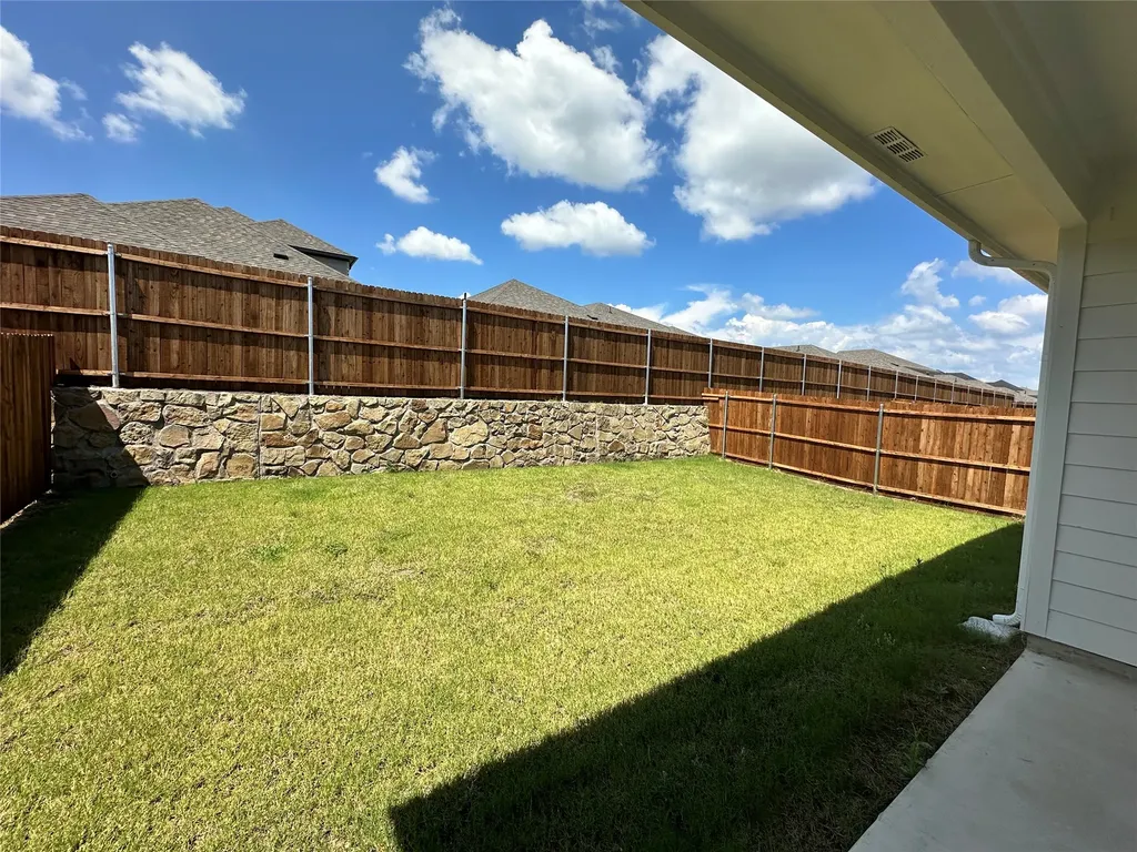 512 Dorothy Drive Mckinney TX 75071