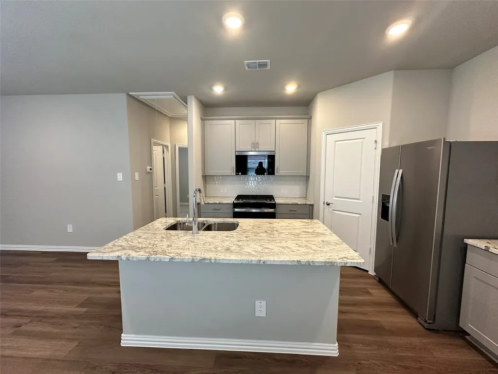 512 Dorothy Drive Mckinney TX 75071