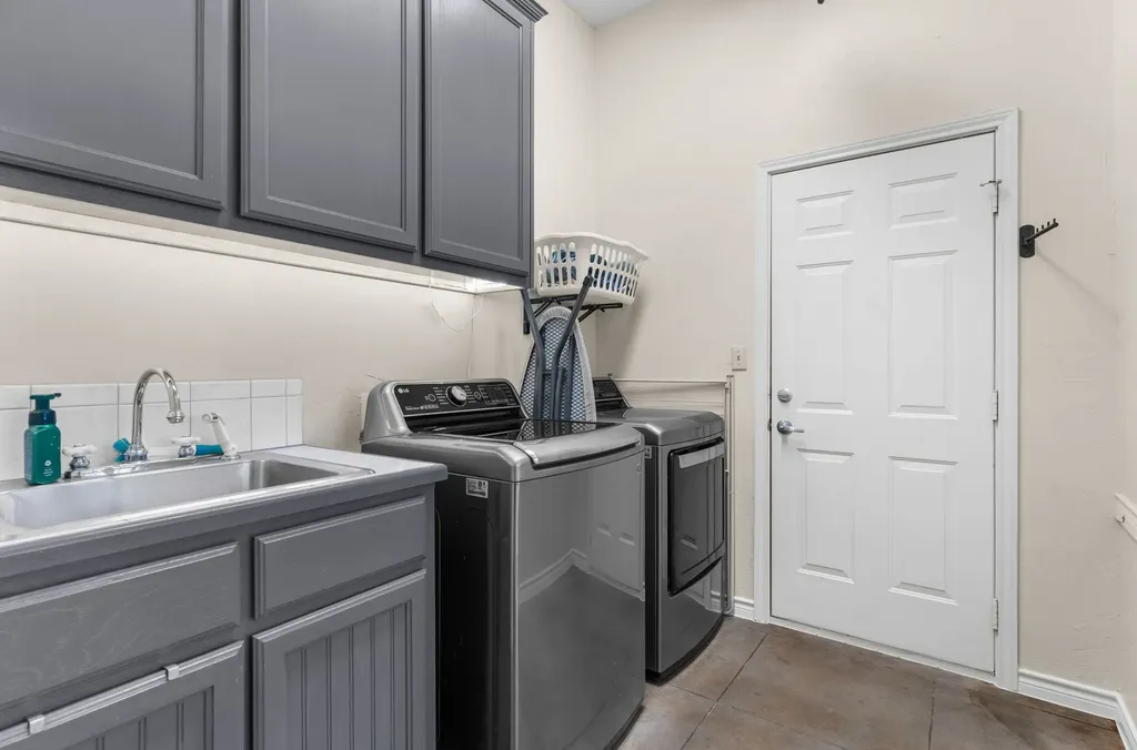 7811 Fm 902 Sherman TX 75092