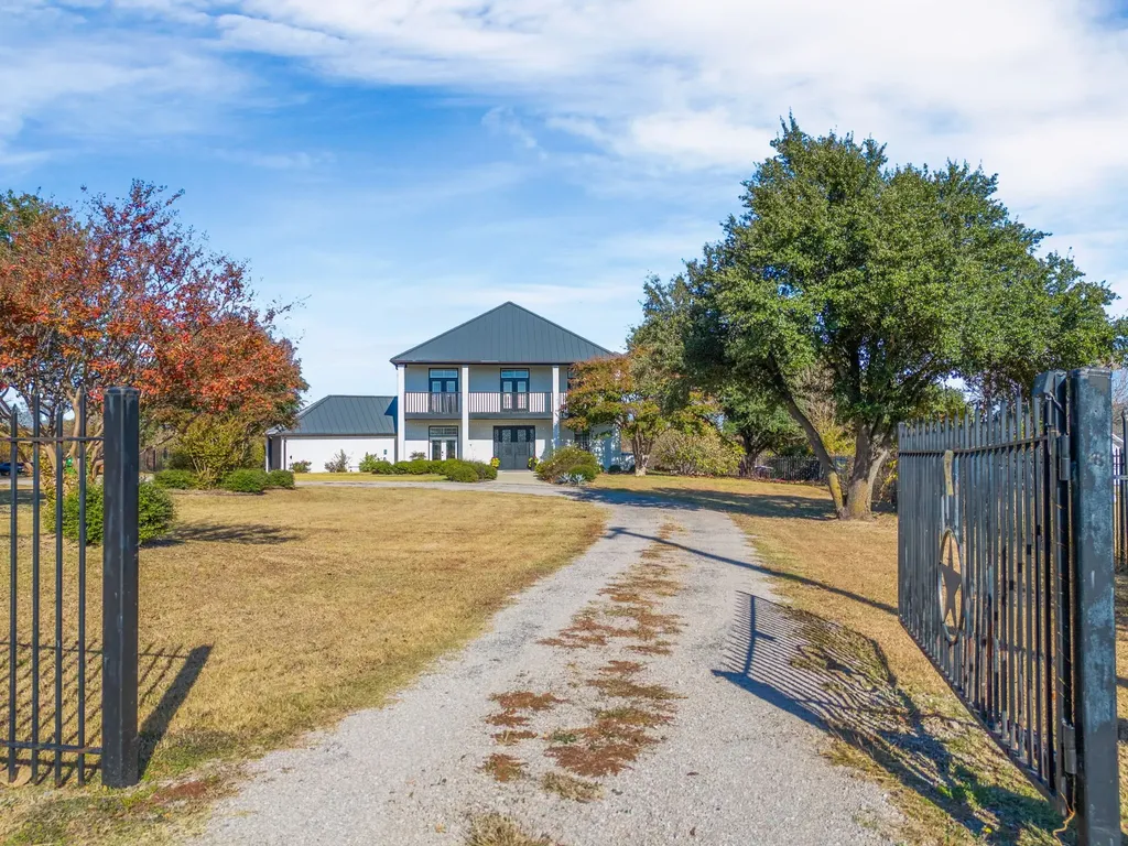 7811 Fm 902 Sherman TX 75092