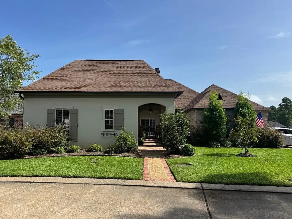 9008 Vue Fleur Lane Shreveport LA 71106