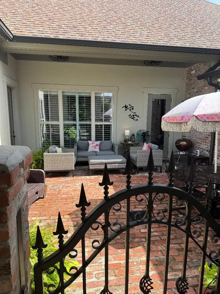 9008 Vue Fleur Lane Shreveport LA 71106