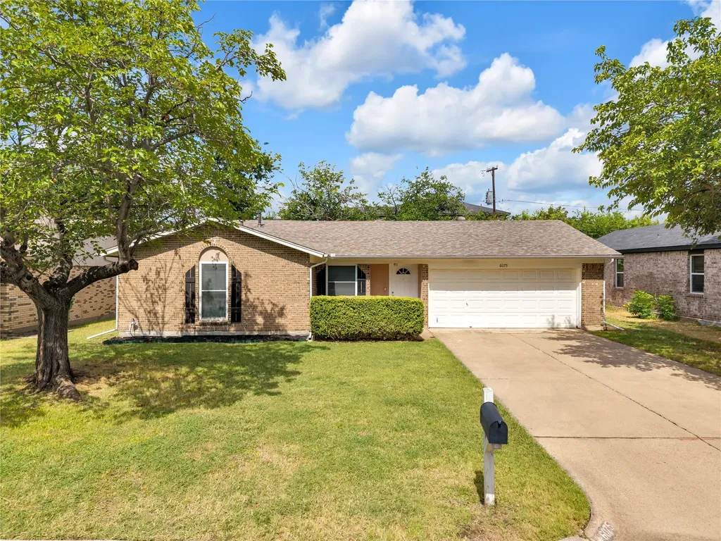 6075 Lalagray Lane Watauga TX 76148