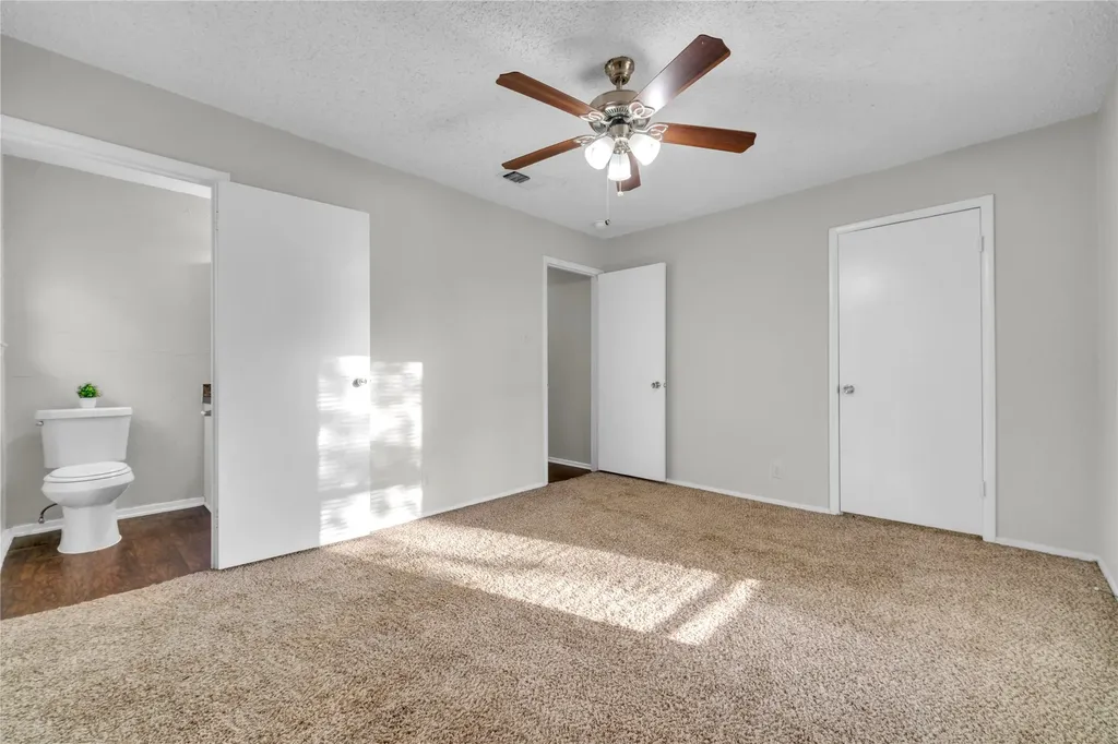 6075 Lalagray Lane Watauga TX 76148