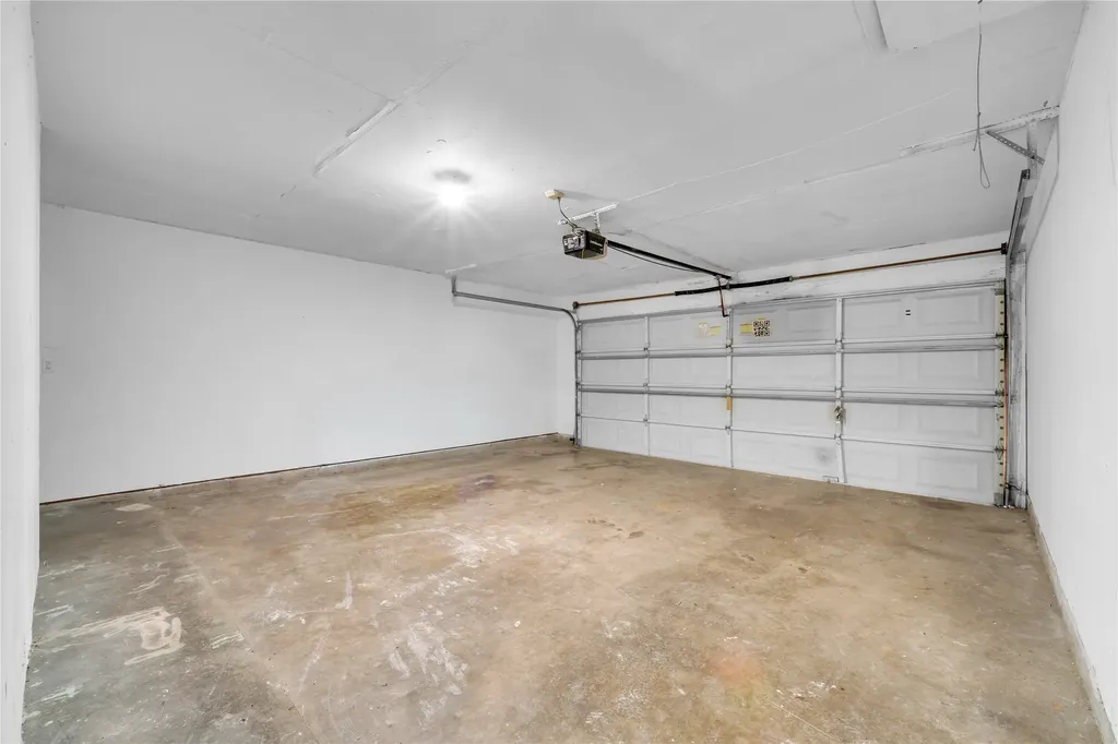 6075 Lalagray Lane Watauga TX 76148