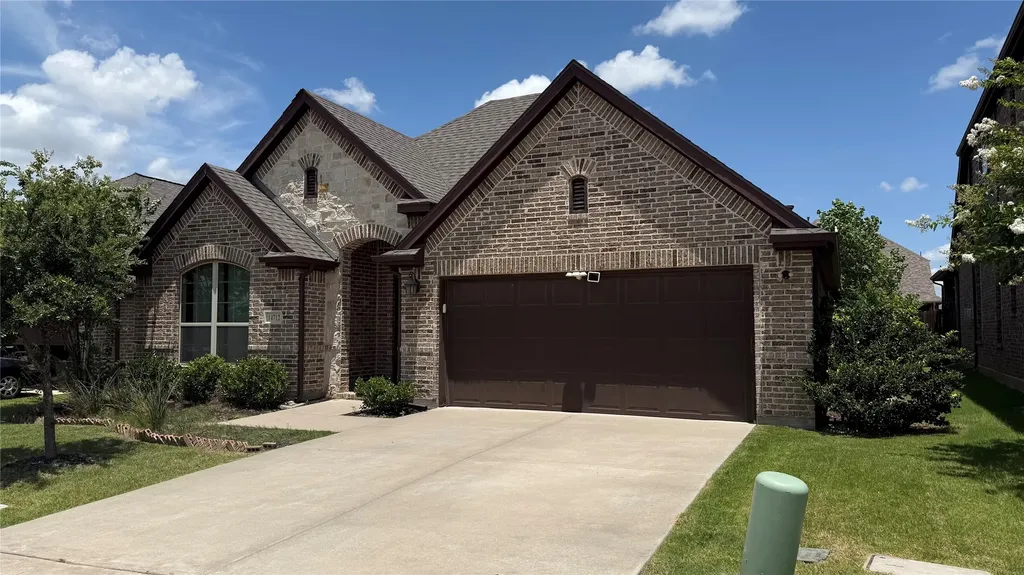 14712 Spitfire Trail Fort Worth TX 76262