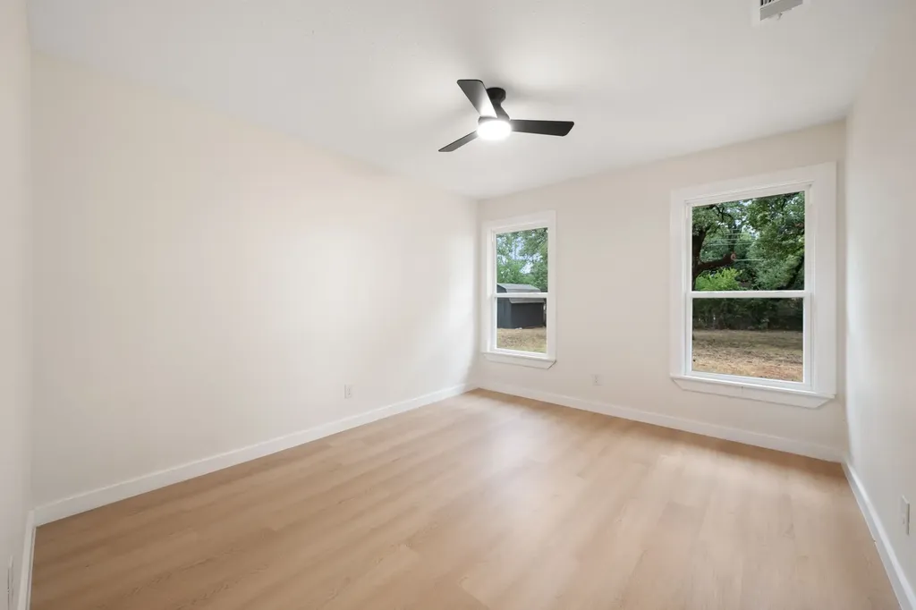 2805 Sarah Jane Lane Fort Worth TX 76119