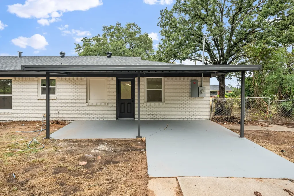 2805 Sarah Jane Lane Fort Worth TX 76119