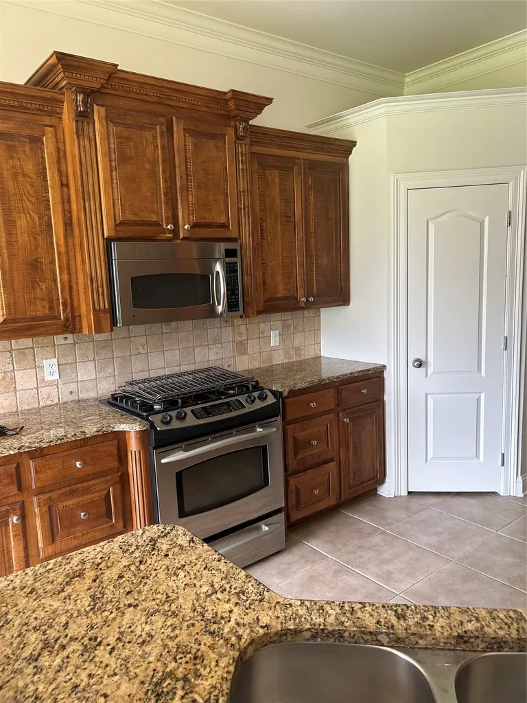 423 Hidden Oaks Circle Shreveport LA 71106