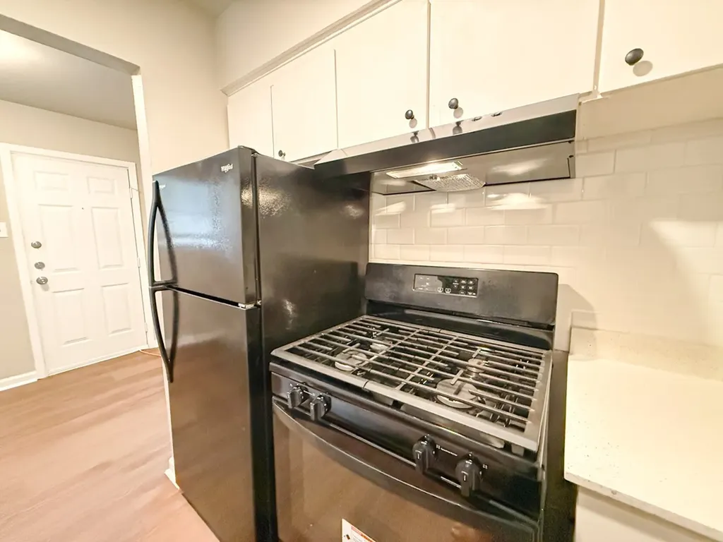 808 Blaylock Drive Dallas TX 75203