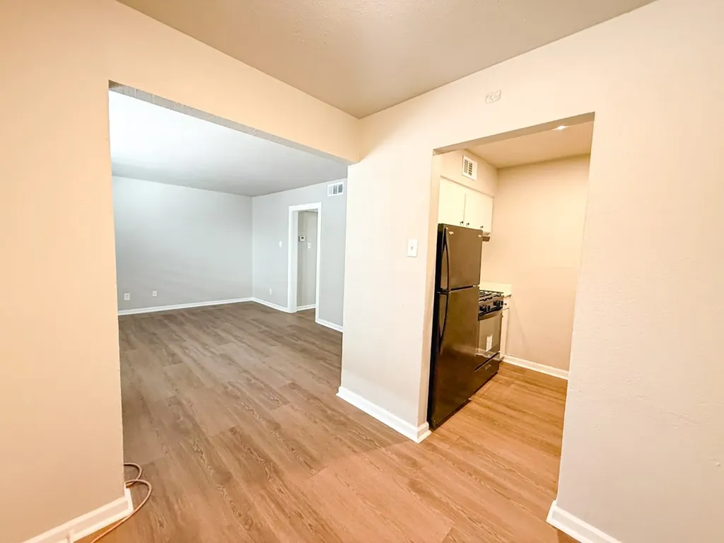 808 Blaylock Drive Dallas TX 75203