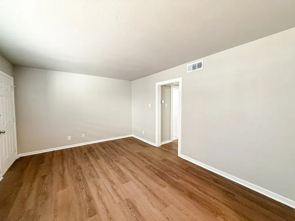 808 Blaylock Drive Dallas TX 75203