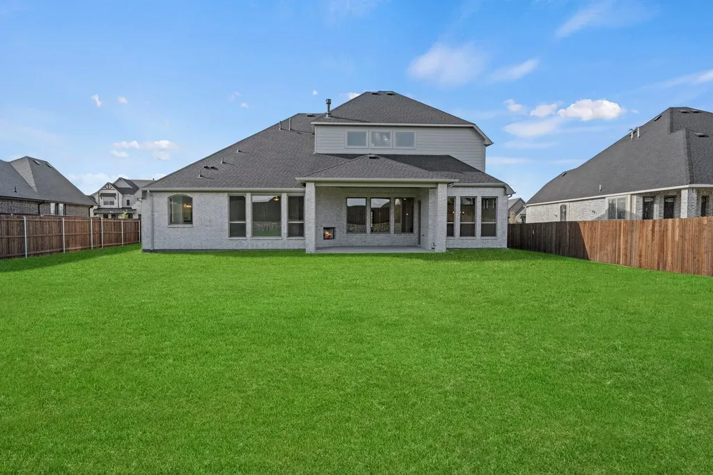 228 Pine Leaf Trail Waxahachie TX 75160