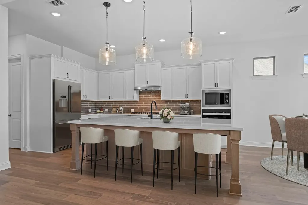 228 Pine Leaf Trail Waxahachie TX 75160