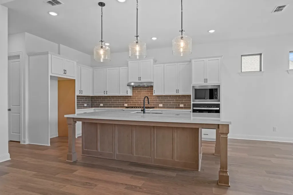 228 Pine Leaf Trail Waxahachie TX 75160
