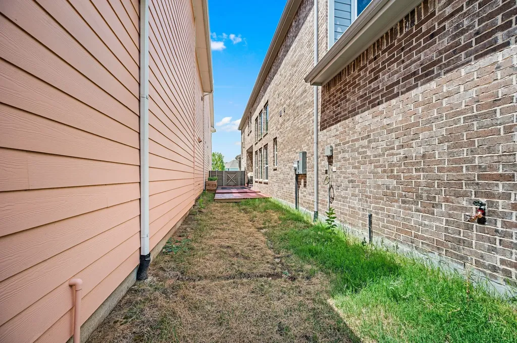 8849 Redding Street North Richland Hills TX 76180