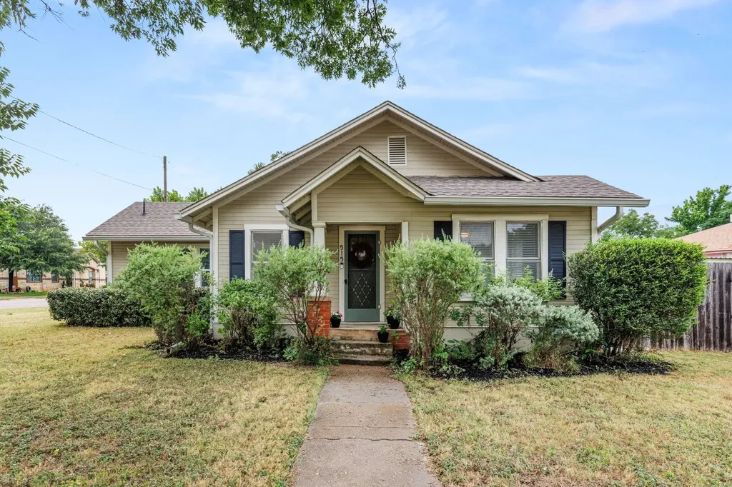 515 W 6th Street Mcgregor TX 76657