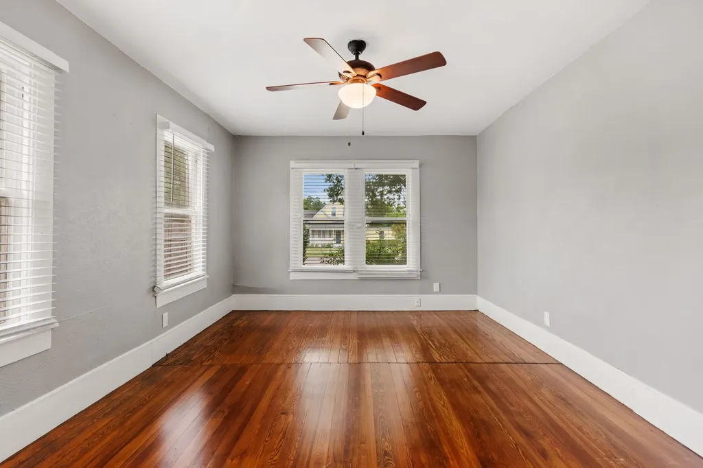 515 W 6th Street Mcgregor TX 76657