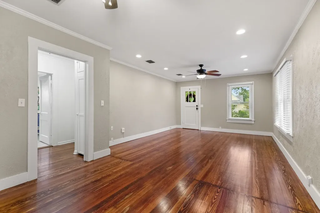 515 W 6th Street Mcgregor TX 76657