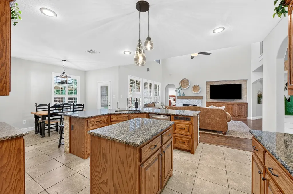 316 Sandy Cove Argyle TX 76226