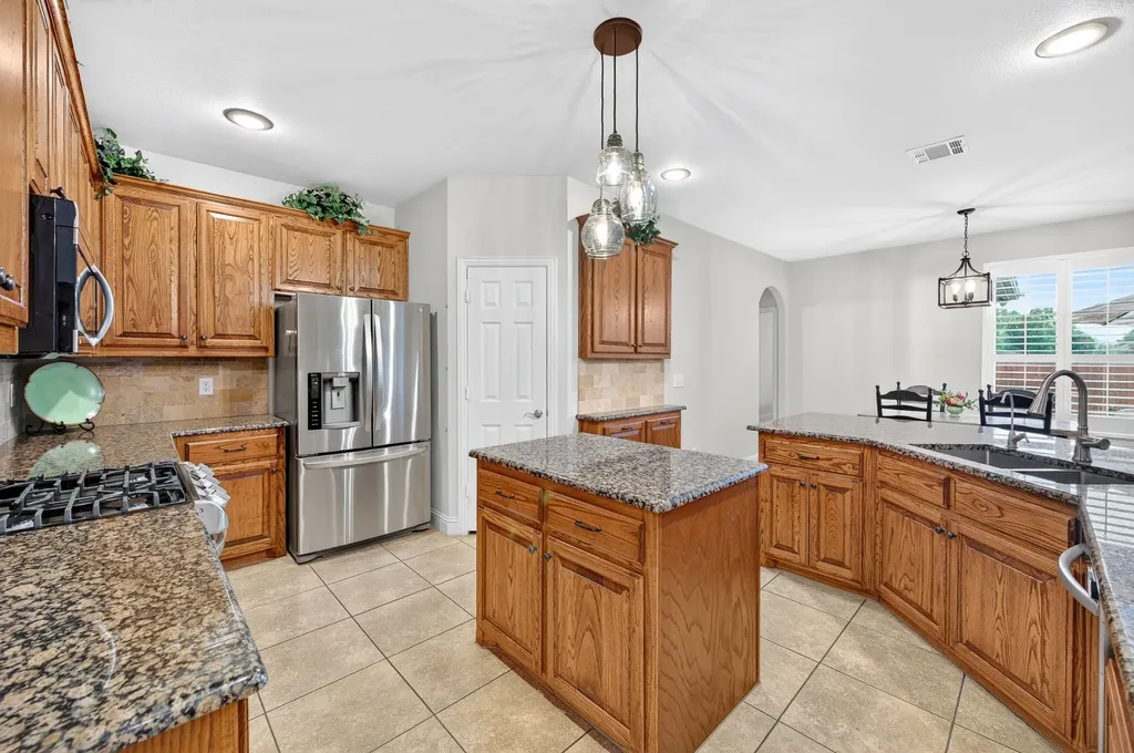 316 Sandy Cove Argyle TX 76226