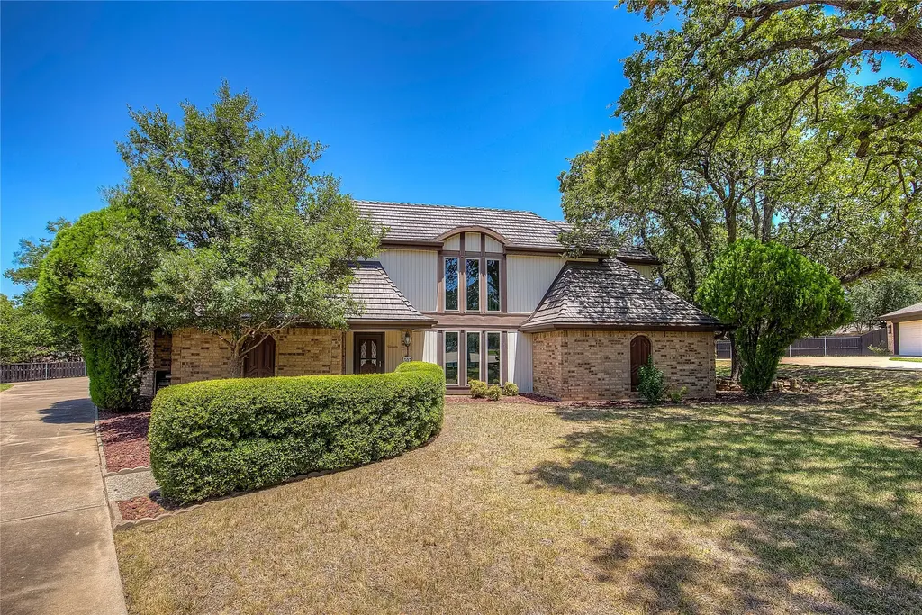 307 Oakmont Drive Trophy Club TX 76262