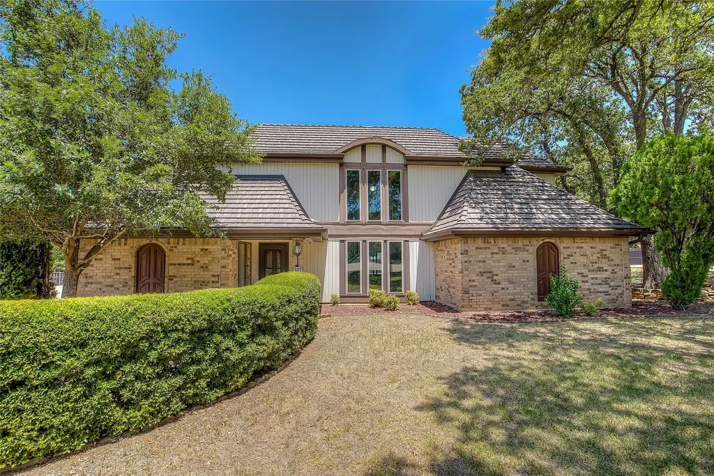 307 Oakmont Drive Trophy Club TX 76262