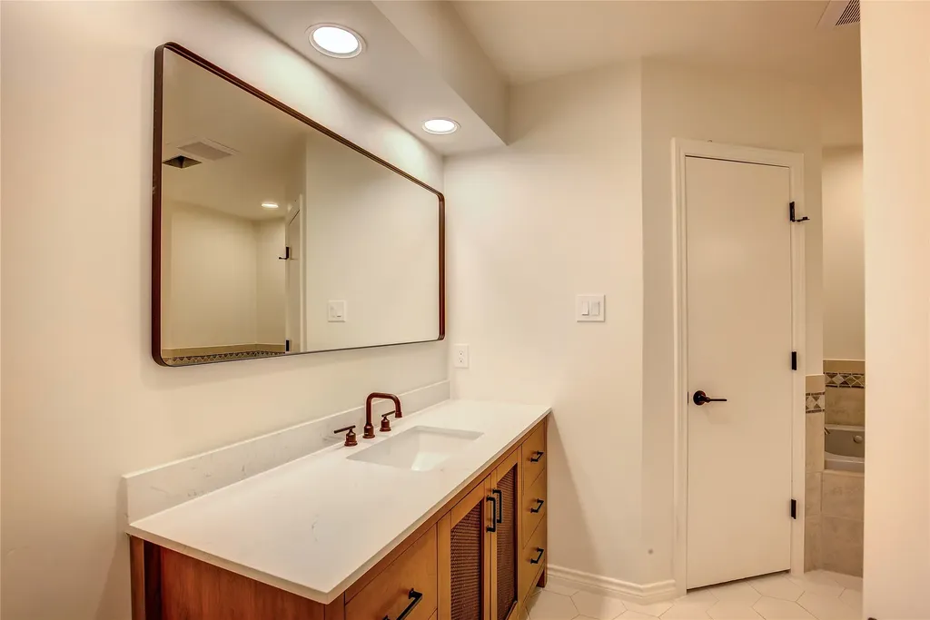 307 Oakmont Drive Trophy Club TX 76262