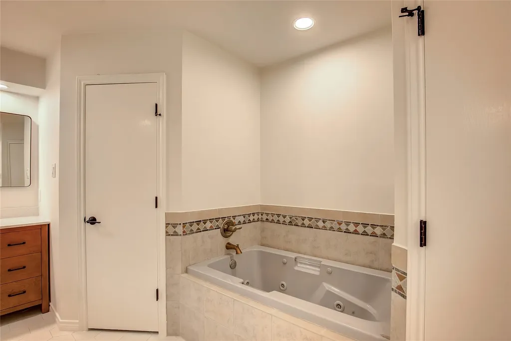 307 Oakmont Drive Trophy Club TX 76262