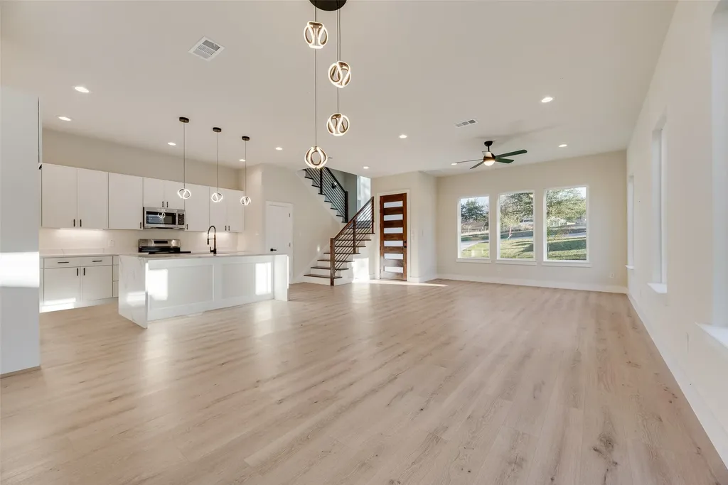 2507 Fatima Avenue Dallas TX 75241