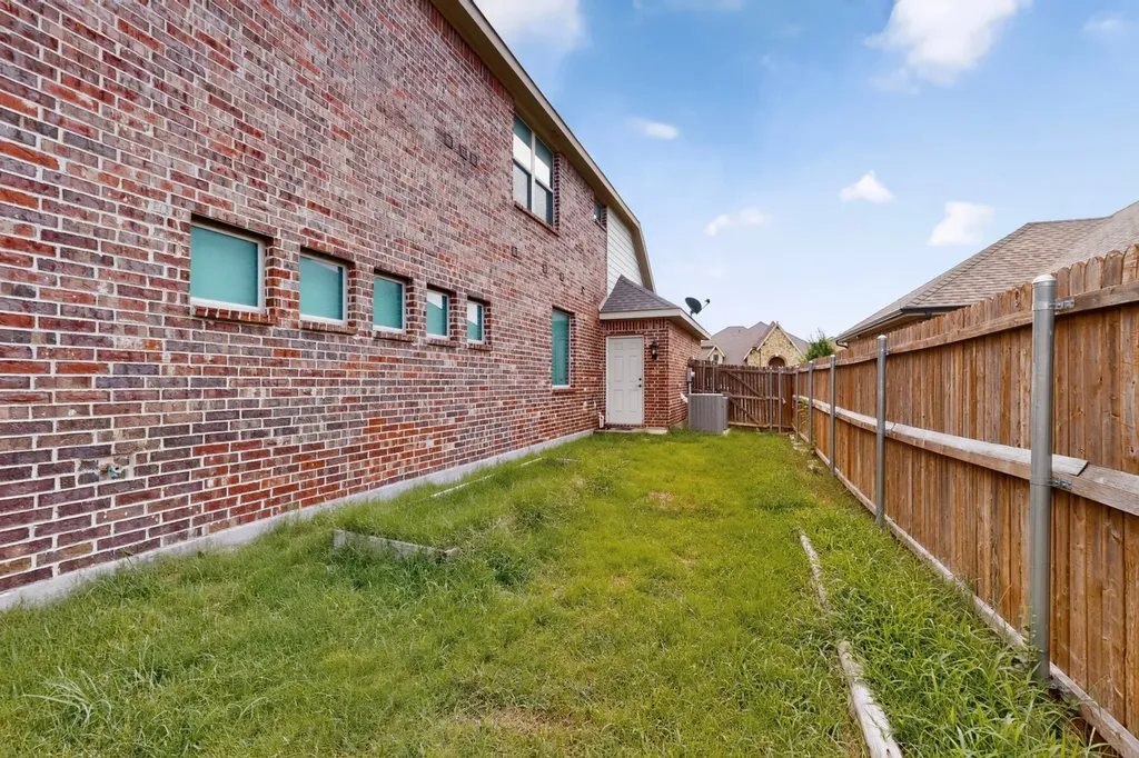 939 Mangrove Drive Fate TX 75087