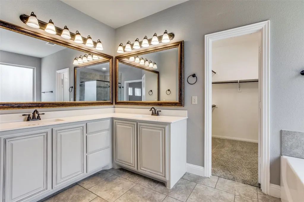 939 Mangrove Drive Fate TX 75087
