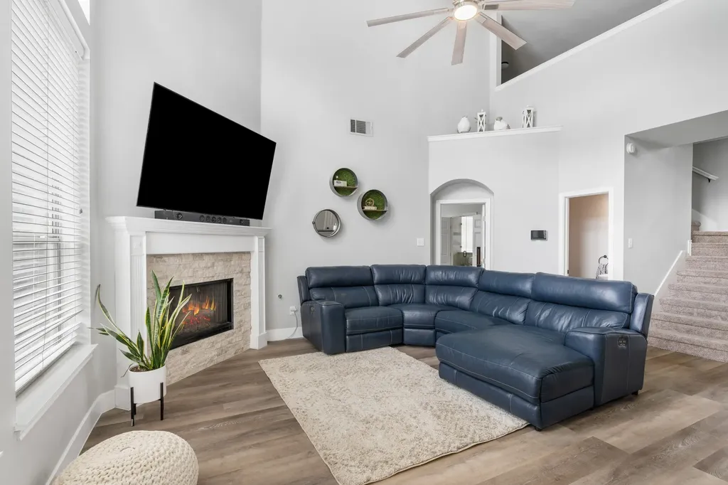 2959 Masters Court S Burleson TX 76028