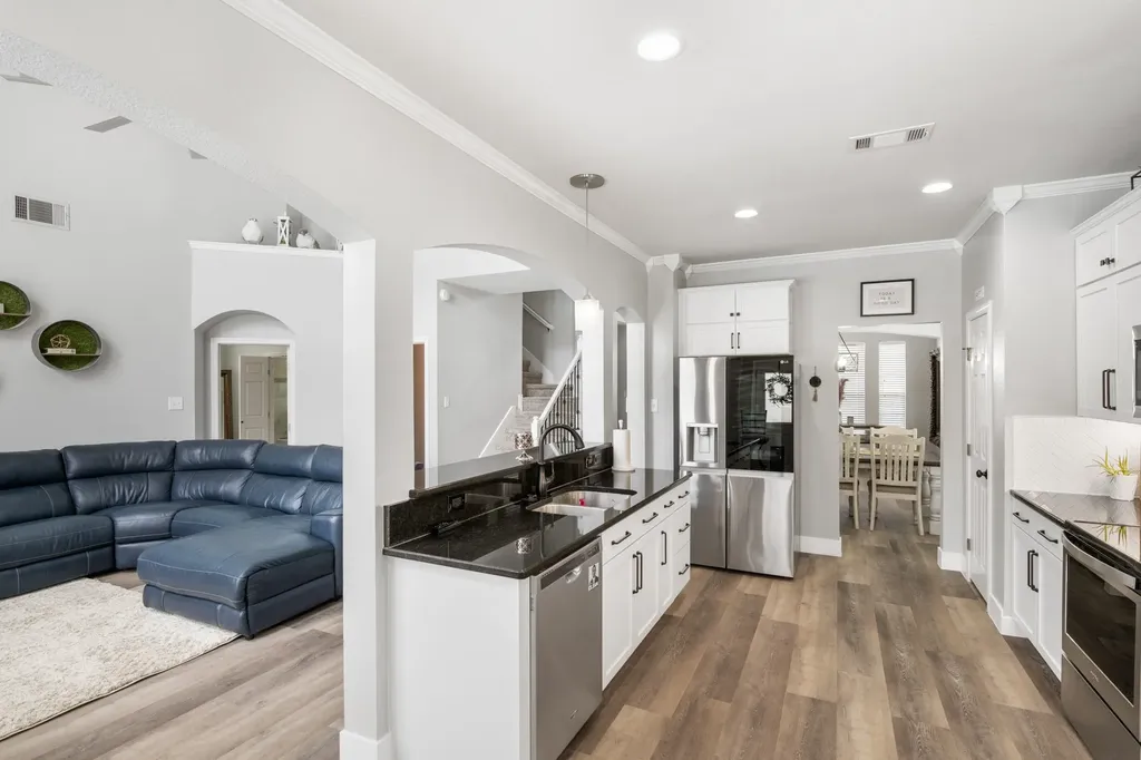 2959 Masters Court S Burleson TX 76028