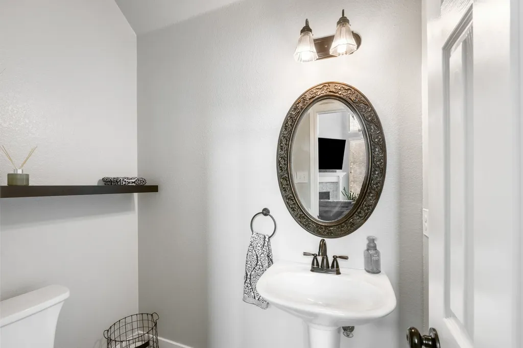 2959 Masters Court S Burleson TX 76028